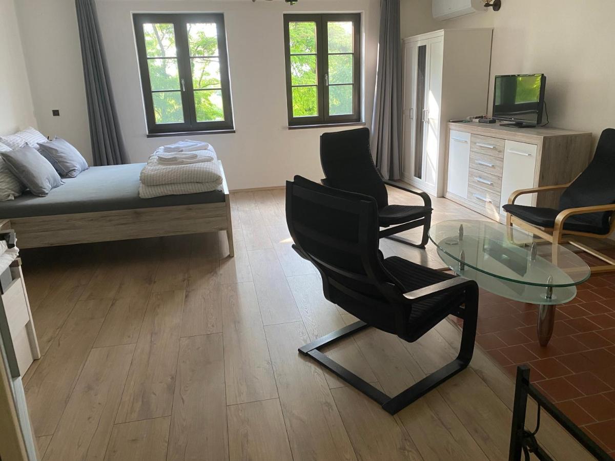 Apartmán Pod Mandloní Starovice Exteriér fotografie