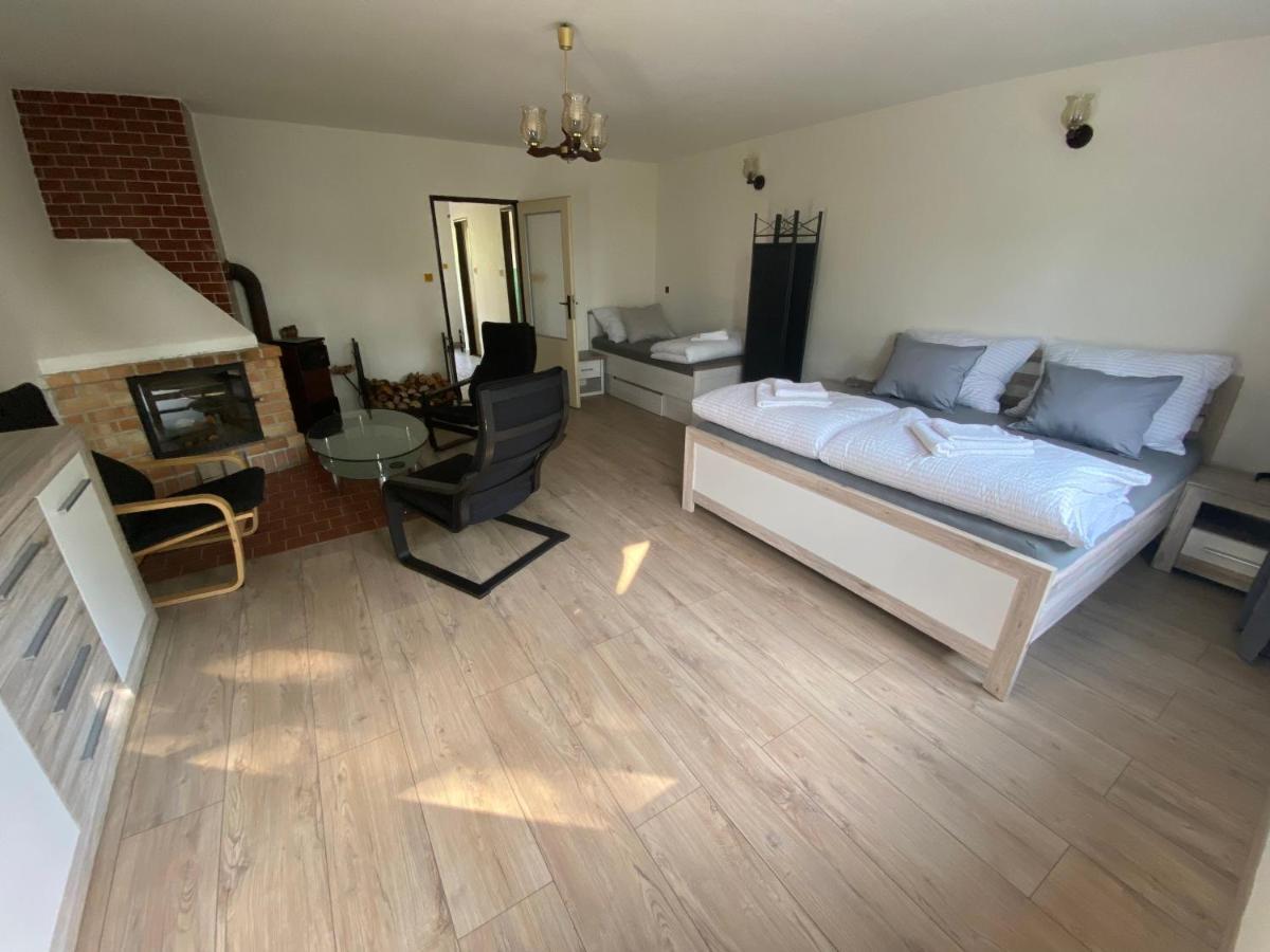 Apartmán Pod Mandloní Starovice Exteriér fotografie